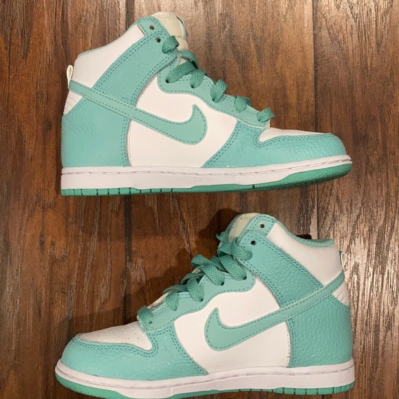 Nike Other - NIKE Air Jordan EUC